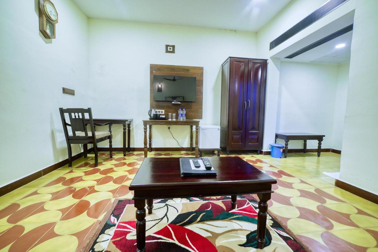 Hotel Windsor Castle Salem Dış mekan fotoğraf